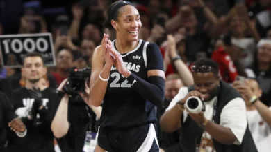 La pívot de Las Vegas Aces, A'ja Wilson (22), celebra durante la segunda mitad de un partido de baloncesto de la WNBA contra Connecticut Sun, el domingo 15 de septiembre de 2024, en Las Vegas. (Steve Marcus/Las Vegas Sun vía AP)