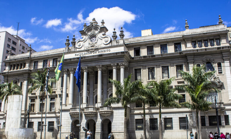 Fachada de la Facultad de Derecho de la Universidad de Sao Paulo, Brasil, el 3 de octubre de 2014. alffoto / Gettyimages.ru