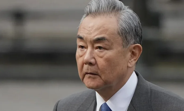 Fotografía de archivo del ministro de Exteriores de China, Wang Yi. EFE/EPA/ Alexander Zemlianichenko