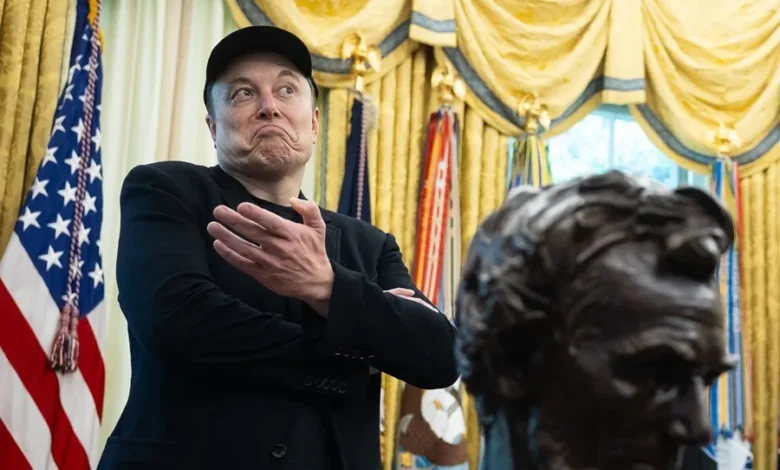 El magnate Elon Musk, durante una reunión con el presidente Donald Trump, en una fotografía de archivo. EFE/Francis Chung/Pool