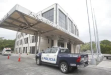 Fotografía de archivo de la entrada al Parlamento Latinoamericano y Caribeño (Parlatino), en Ciudad de Panamá (Panamá). EFE/ Carlos Lemos
