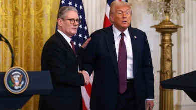 Fotografía de archivo del primer ministro de Reino Unido, Keir Starmer (i), durante un encuentro con el presidente de EE.UU., Donald Trump (d), líderes que hablaron sobre el conflicto con Irán. EFE/Will Oliver