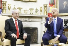 Fotografía de archivo de una reunión entre el primer ministro de Israel, Benjamín Netanyahu (i), y el presidente de Estados Unidos, Donald Trump (d). EFE/Shawn Thew/Pool